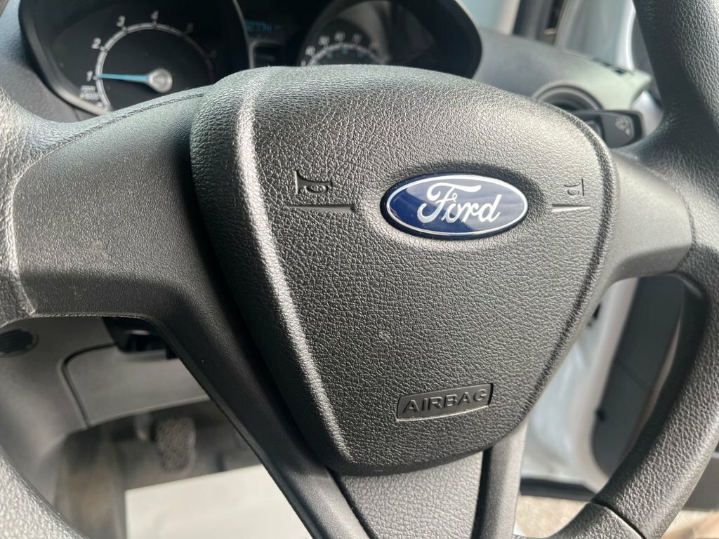 Ford Transit Courier 1.0 Ecoboost Leader Van 6 Speed Blue #31