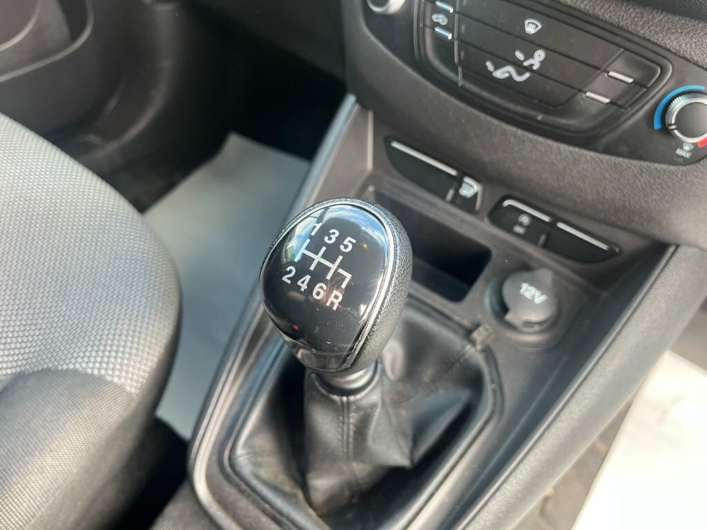 Ford Transit Courier 1.0 Ecoboost Leader Van 6 Speed Blue #37