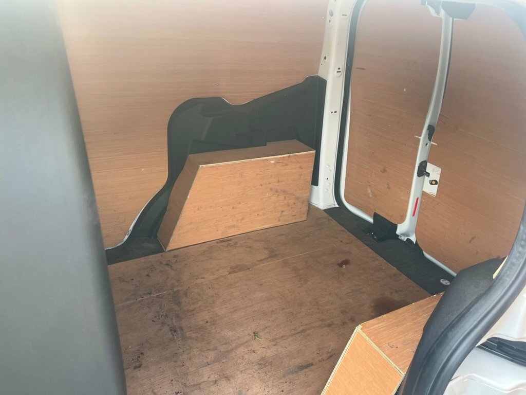 Ford Transit Courier 1.0 Ecoboost Leader Van 6 Speed Blue #40