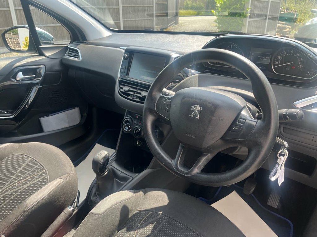 Peugeot 208 1L Active YF62YVX Silver #2