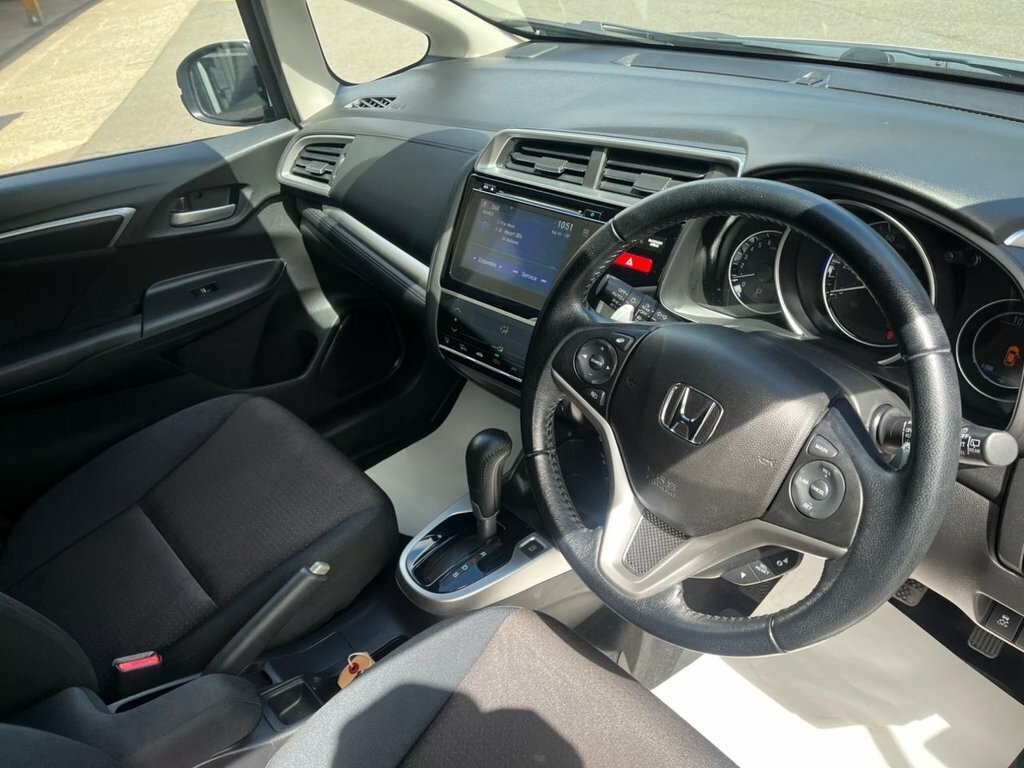 Honda Jazz 1.3L Ex SD67WCA White #2
