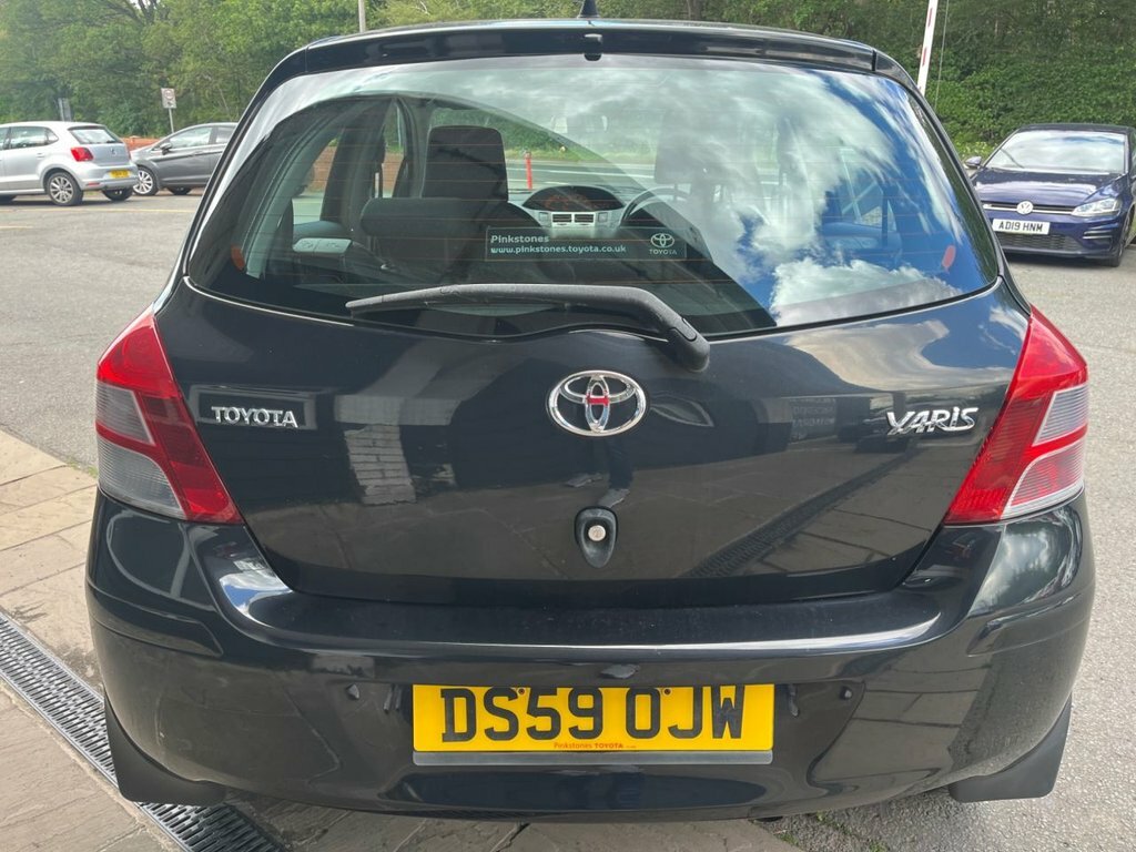 Toyota Yaris Hatchback Grey #22