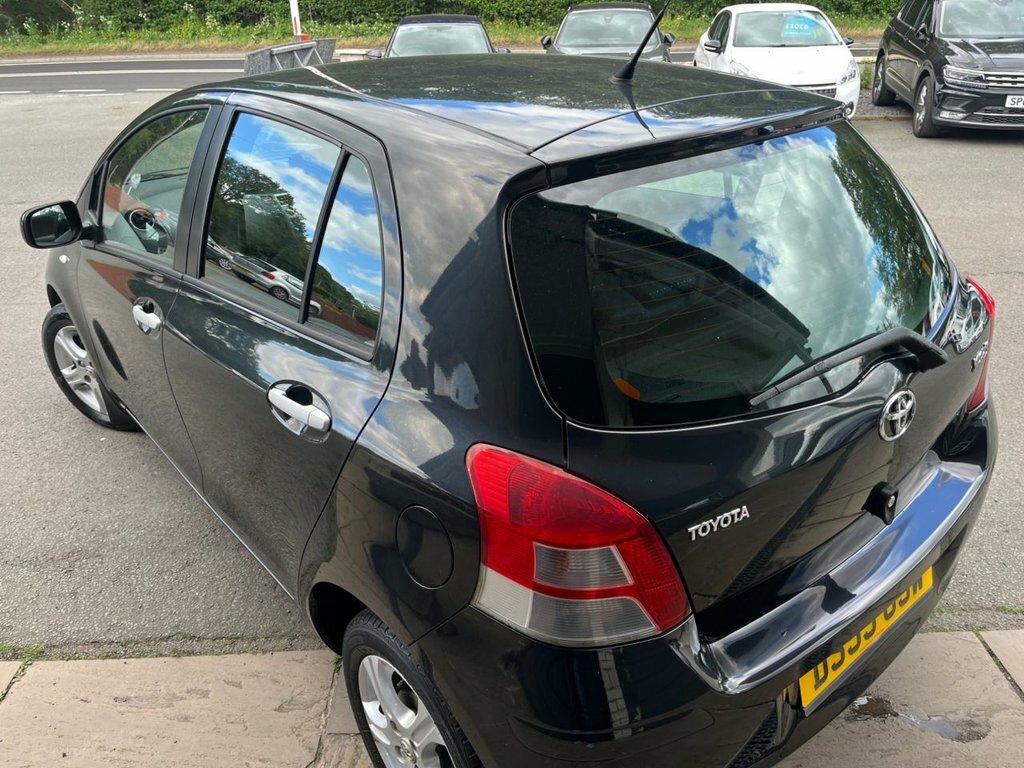 Toyota Yaris Hatchback Grey #46