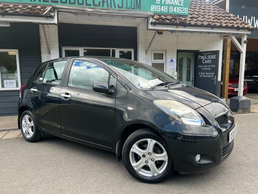 Toyota Yaris Hatchback Grey #8