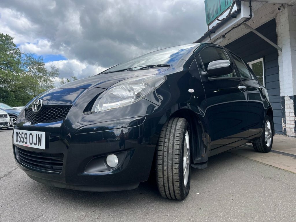 Toyota Yaris Hatchback Grey #23