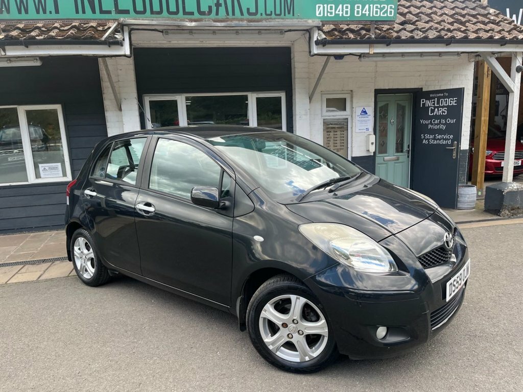Toyota Yaris Hatchback Grey #7