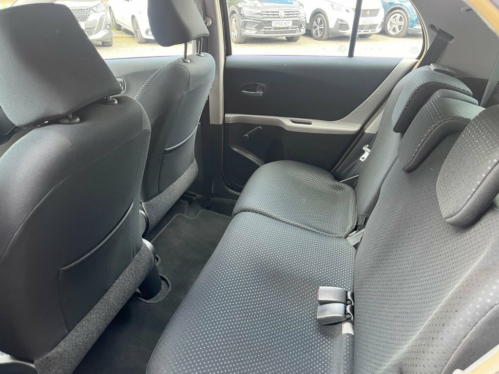 Toyota Yaris Hatchback Grey #45