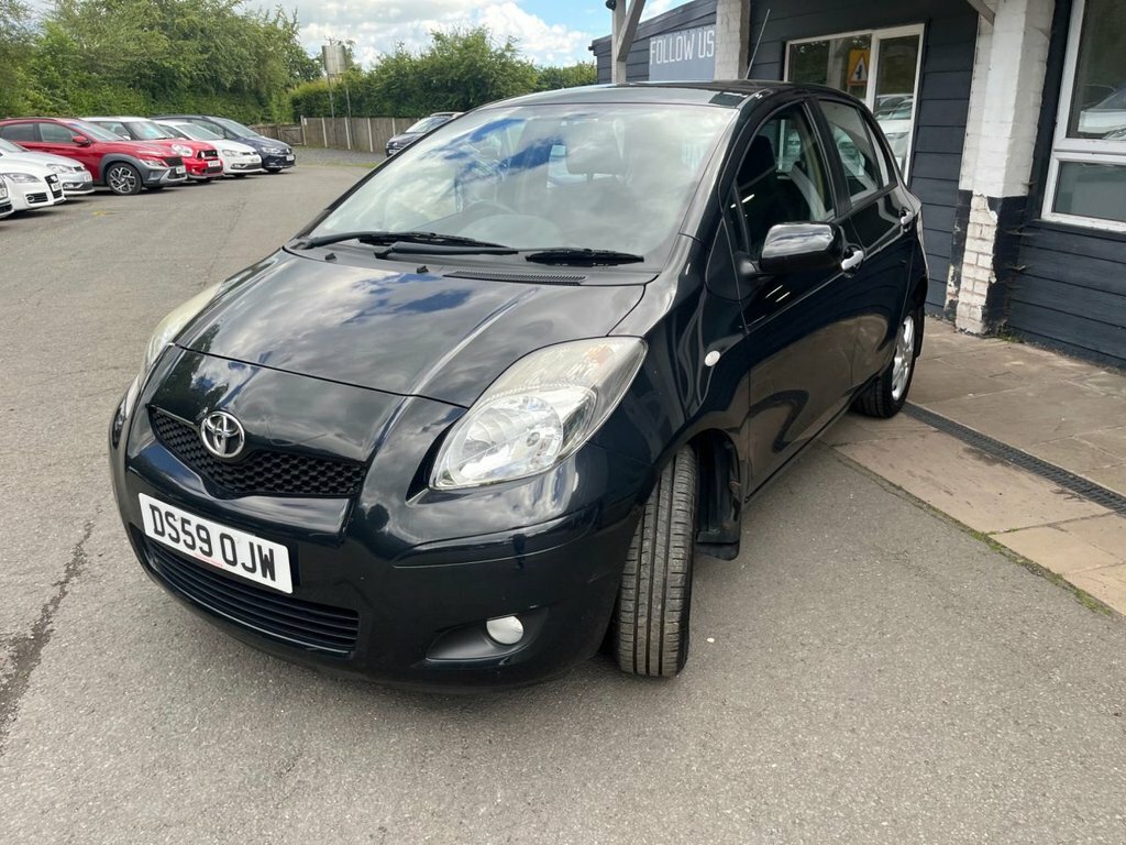 Toyota Yaris Hatchback Grey #54