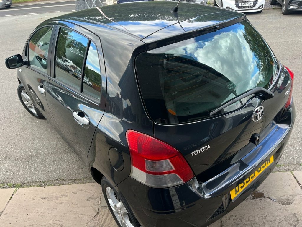 Toyota Yaris Hatchback Grey #21