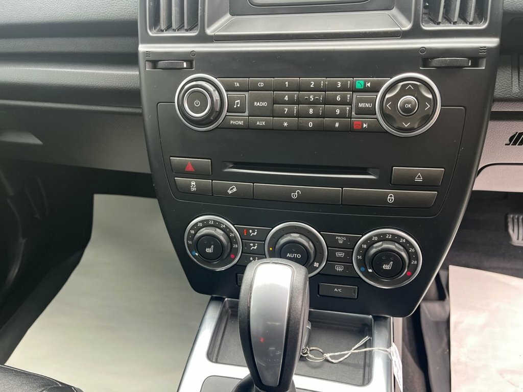 Land Rover Freelander 2 2.2L Gs Black #3