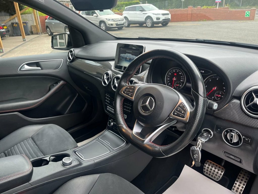 Mercedes-Benz B Class 2L Amg Line Purple #2