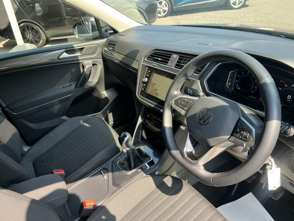 Volkswagen Tiguan Allspace 1.5L Life SB72BKV Grey #2