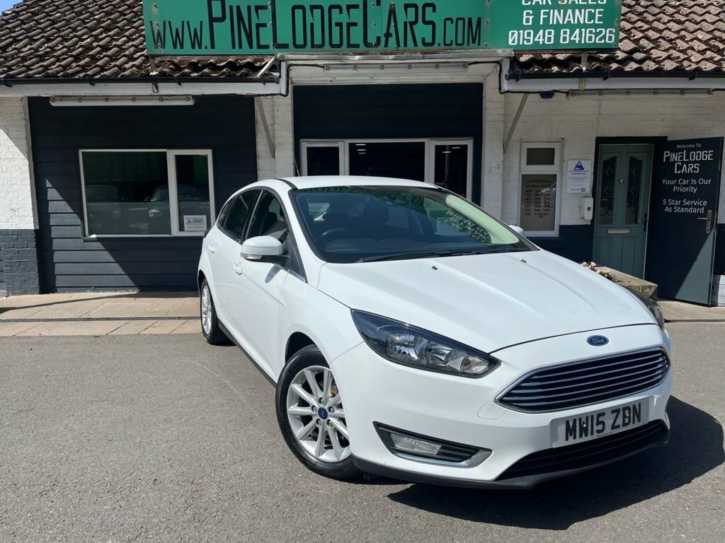 Ford Focus 1L Titanium White #6
