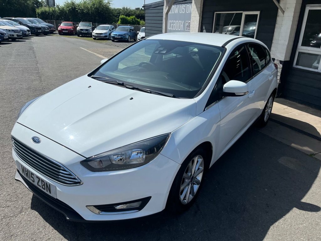 Ford Focus 1L Titanium White #5