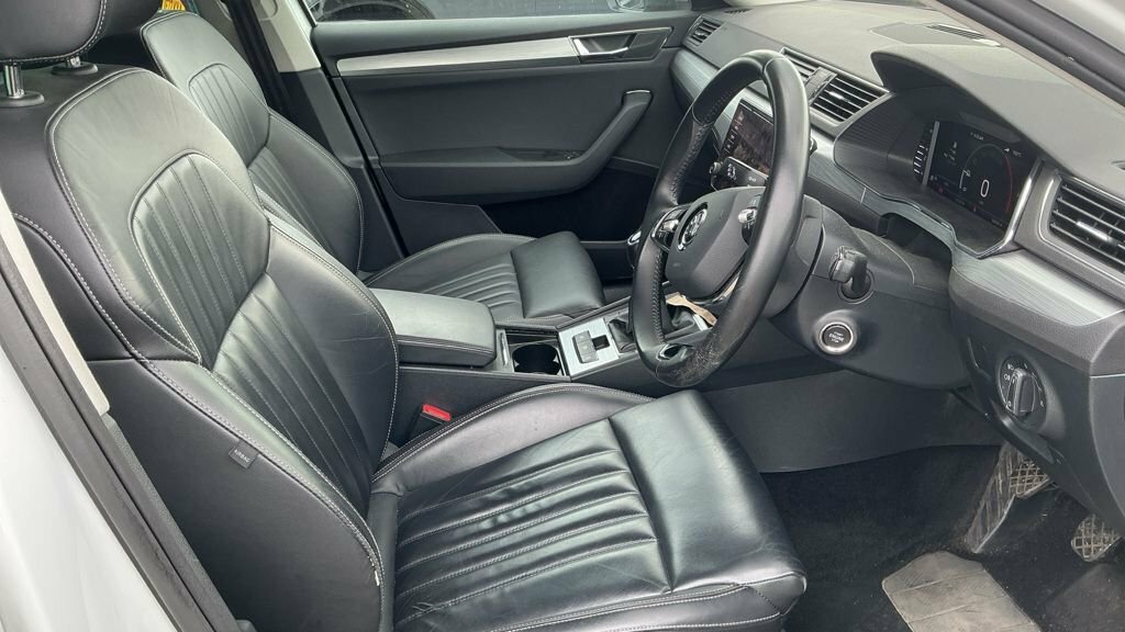 Skoda Superb Hatch Se 1.5 Tsi 150 Ps Dsg Black #9