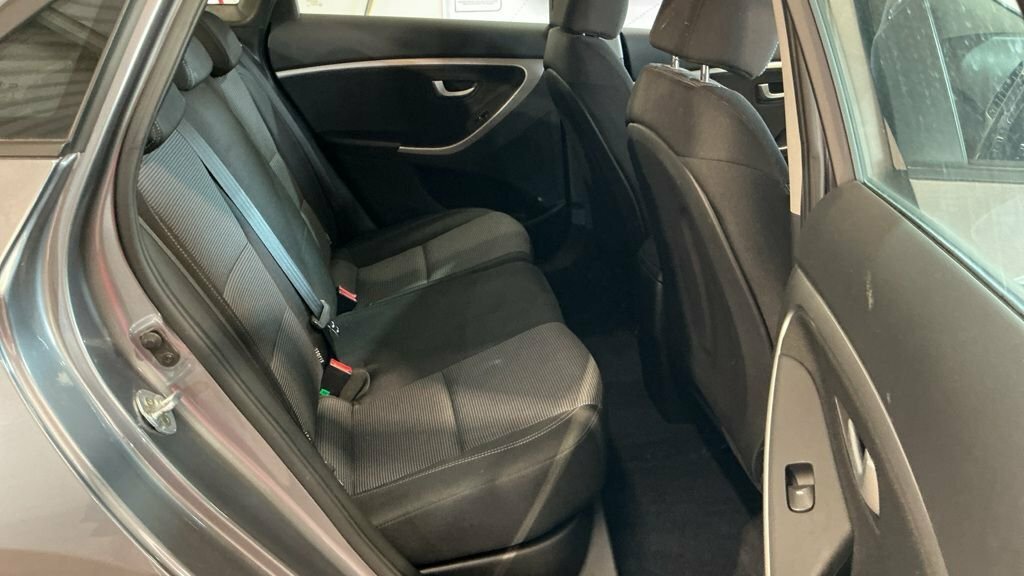 Hyundai I30 1.6 Crdi Se Euro 5 Grey #8