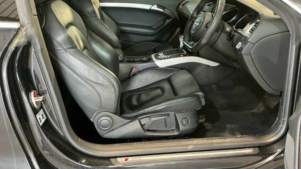 Audi A5 3.0 Tdi V6 S Line S Tronic Quattro Euro 5 Ss White #9