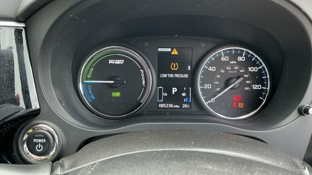 Mitsubishi Outlander Outlander 4H Phev Cvt White #10