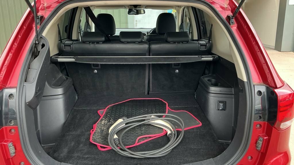 Mitsubishi Outlander Outlander 4H Phev Cvt White #7