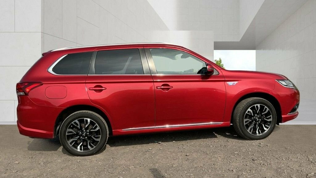 Mitsubishi Outlander 2L 4H Red #5