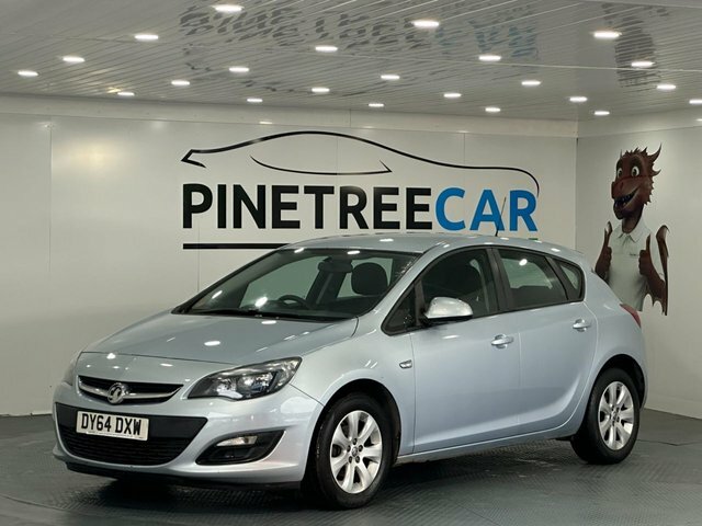 Vauxhall Astra 1.4 16V Design Hatchback Euro 5 DY64DXW Silver #2