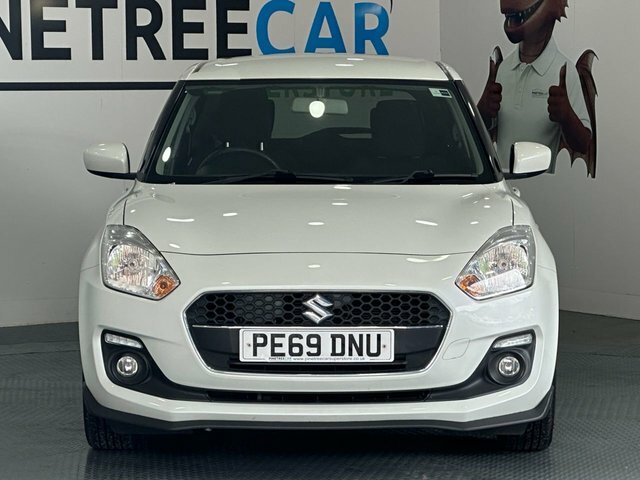 Suzuki Swift 1.2 Dualjet Attitude Hatchback E White