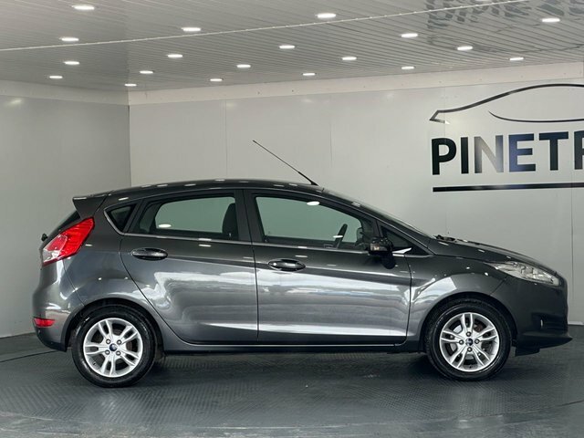 Ford Fiesta 1.6 Zetec Hatchback Powershift Euro 6 CA16UJN Grey #5