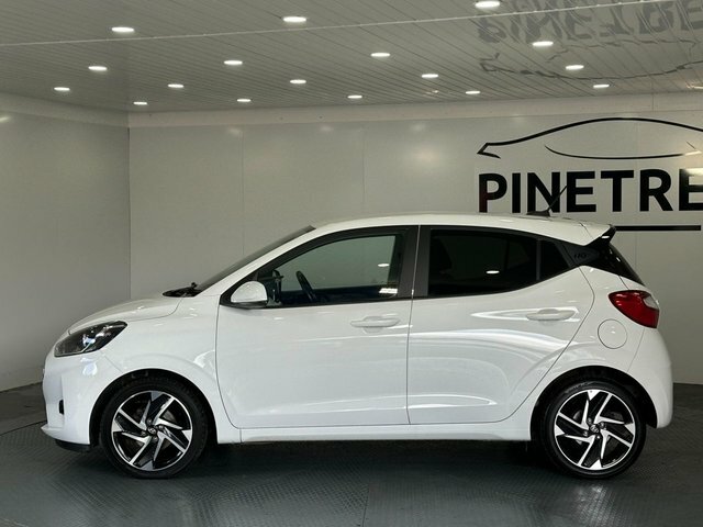 Hyundai I10 1.2 Premium Hatchback Euro 6 S S White #3