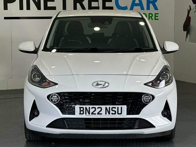 Hyundai I10 1.2 Premium Hatchback Euro 6 S S White