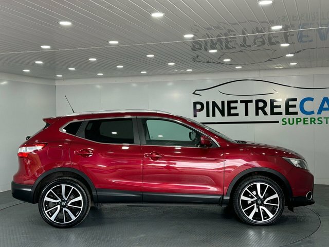 Nissan Qashqai 1.6 Dci Tekna Suv Xtron 2Wd Euro 6 S S Red #4