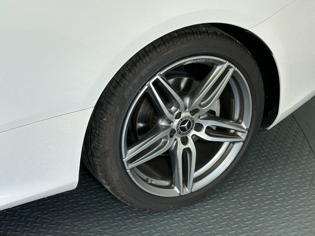 Mercedes-Benz E Class 2.0 E300 Gpf Amg Line Cabriolet G-troni White #5