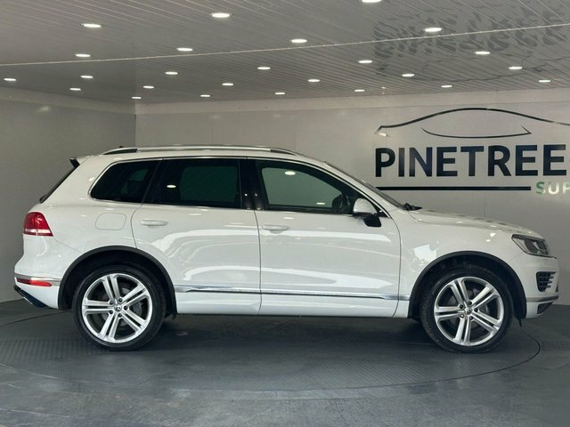 Volkswagen Touareg 3.0 Tdi V6 Bluemotion Tech R-line Plus Suv Die GL17LZJ White #4