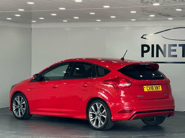 Ford Focus 1.5T Ecoboost St-line Hatchback CV18XNT Red #5