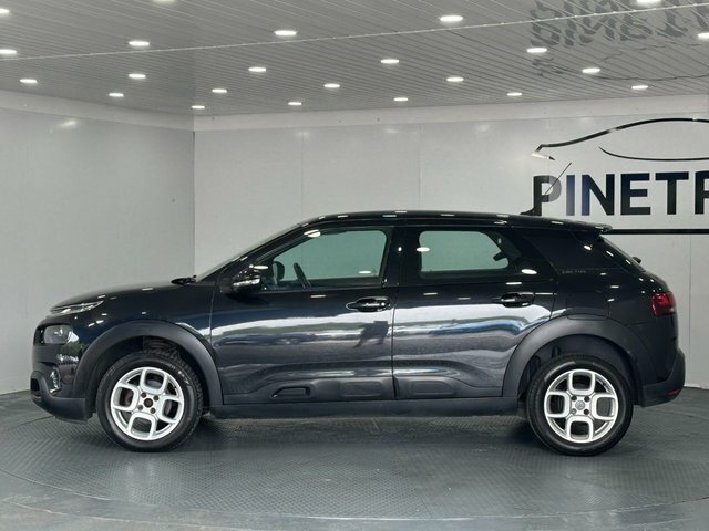 Citroen C4 Cactus 1.2 Puretech Gpf Feel Hatchback HN68AUH Black #3