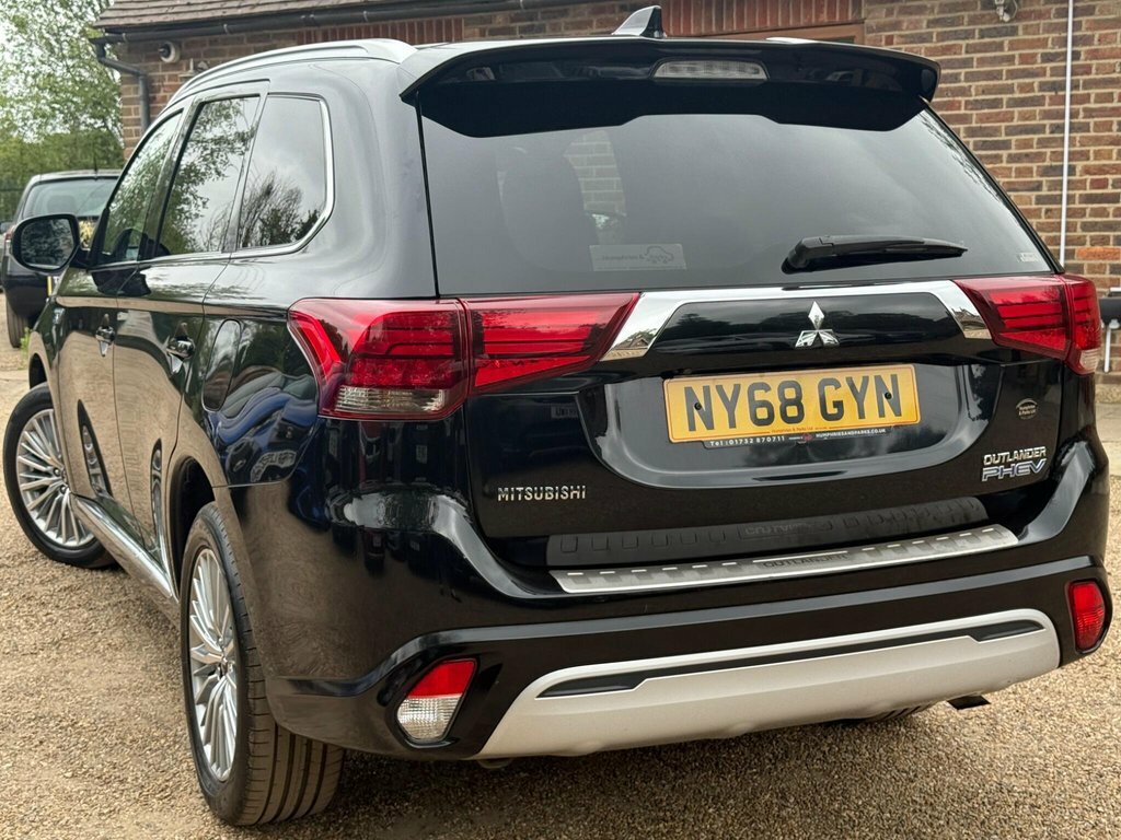 Mitsubishi Outlander 2.4L 4H Black #3