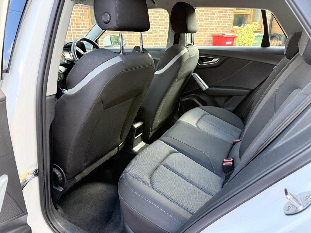 Audi Q2 1.4L Sport White #6
