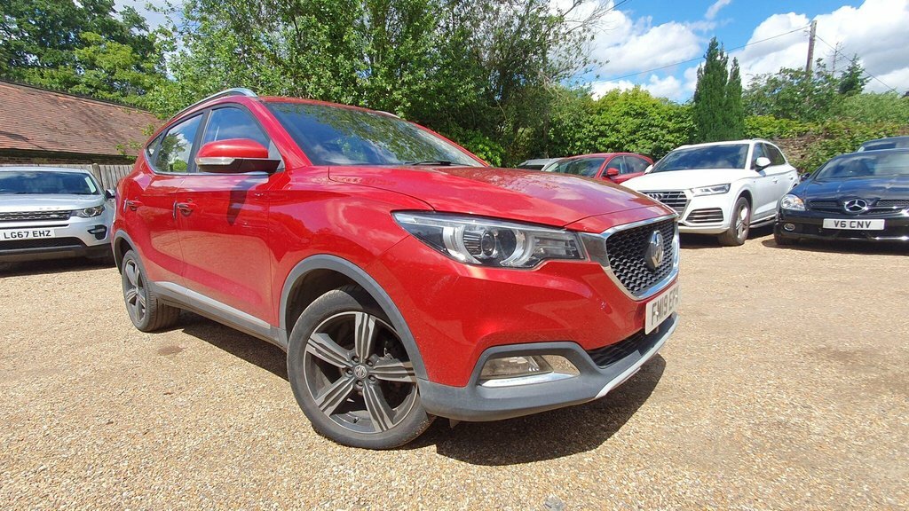 MG ZS 1L Exclusive FM19EPX Red