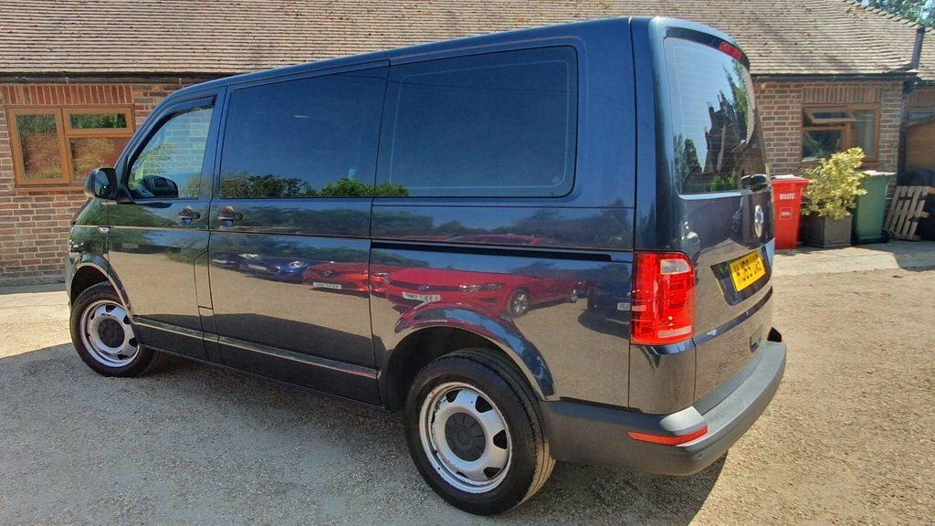 Volkswagen Transporter Shuttle 2L S Blue #5