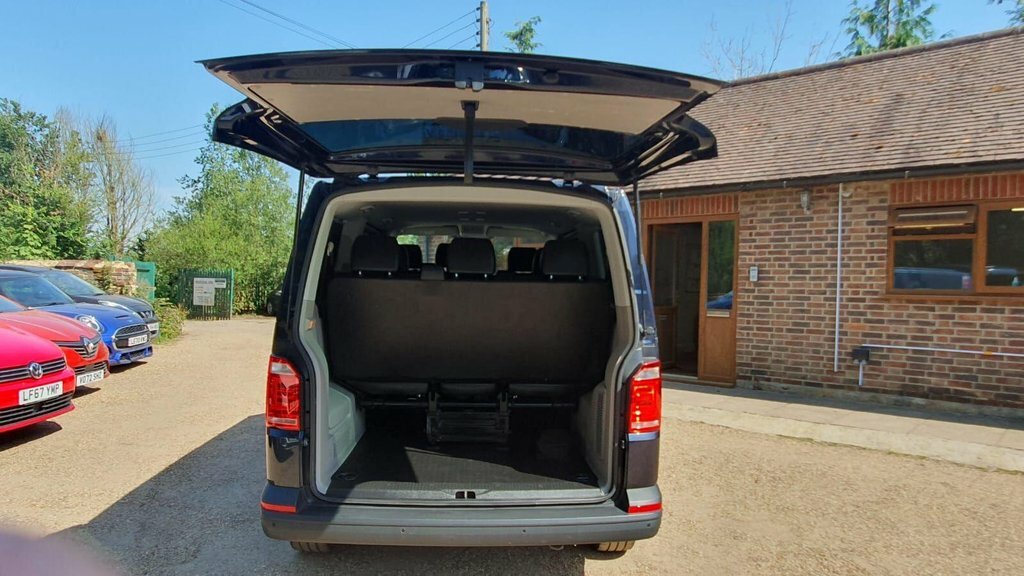 Volkswagen Transporter Shuttle 2.0 T32 Tdi Shuttle Se Bmt 148 Bhp Green #13