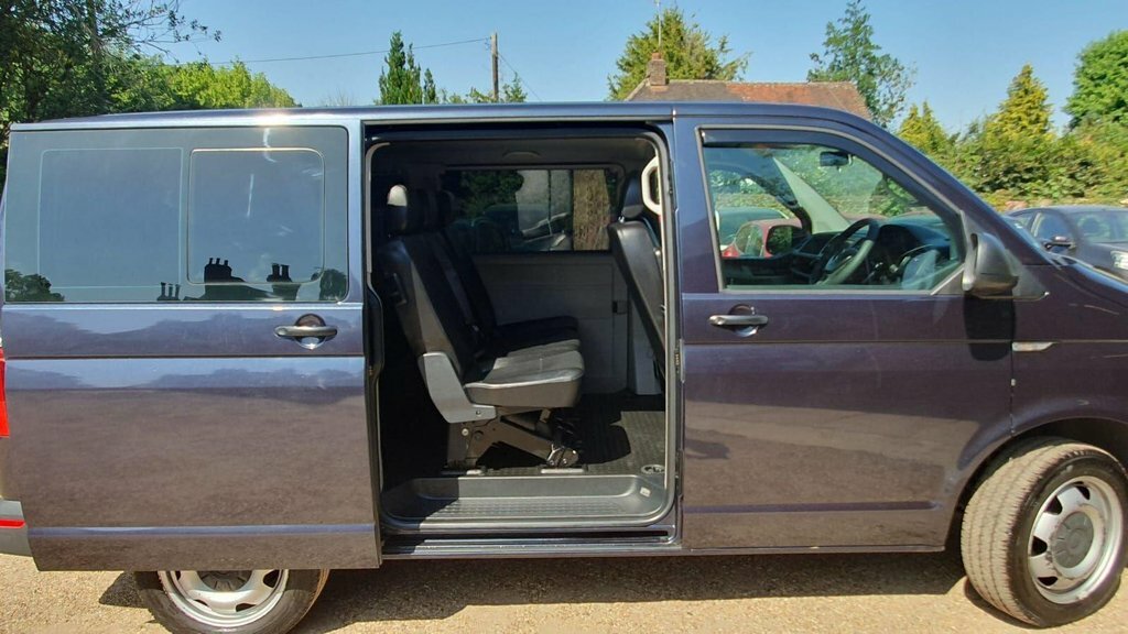Volkswagen Transporter Shuttle 2.0 T32 Tdi Shuttle Se Bmt 148 Bhp Green #7