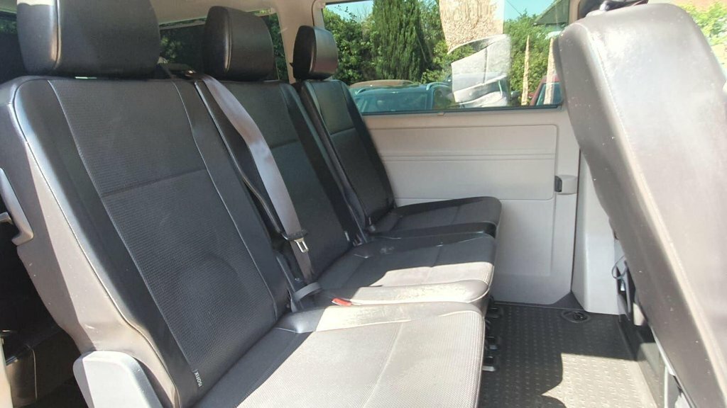 Volkswagen Transporter Shuttle 2.0 T32 Tdi Shuttle Se Bmt 148 Bhp Green #16
