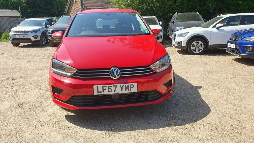 Volkswagen Golf SV 1.4L Se Red #2