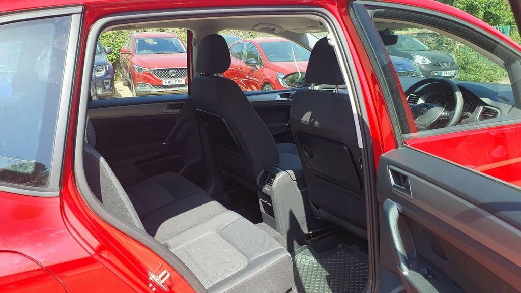 Volkswagen Golf SV 1.4L Se Red #6