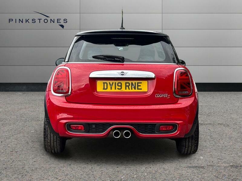 Mini Hatch 2.0 Cooper S Exclusive Steptronic Euro 6 Ss DY19RNE Red #4