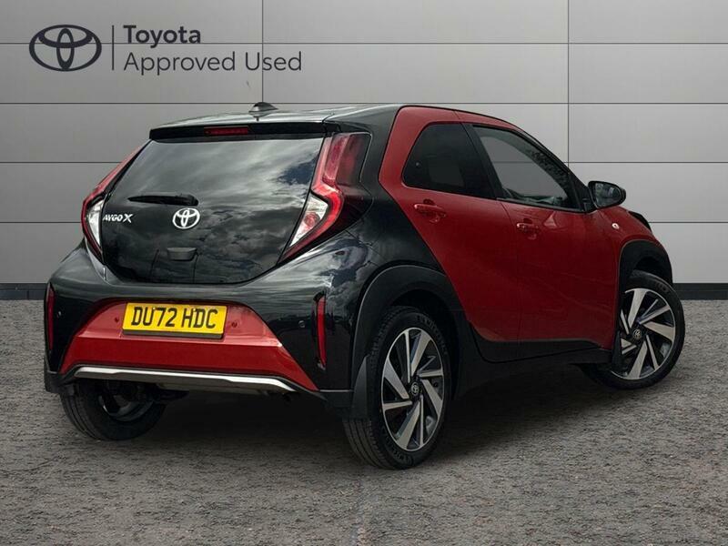 Toyota Aygo X 1.0 Vvt-i Exclusive X-shift Euro 6 Ss DU72HDC Red #3