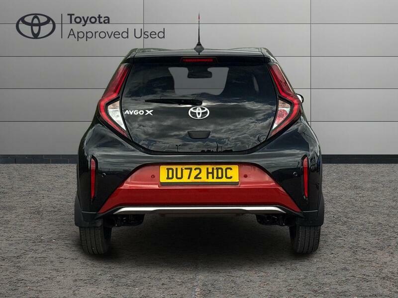 Toyota Aygo X 1.0 Vvt-i Exclusive X-shift Euro 6 Ss DU72HDC Red #4
