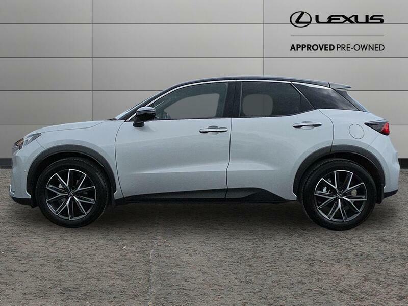 Lexus LBX 1.5 Vvt-ie Takumi Design Suv Hybrid E-c DL26BKN Silver #6