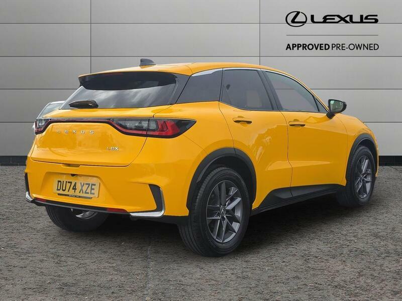 Lexus LBX 1.5 Takumi Design E-cvt Blue #3