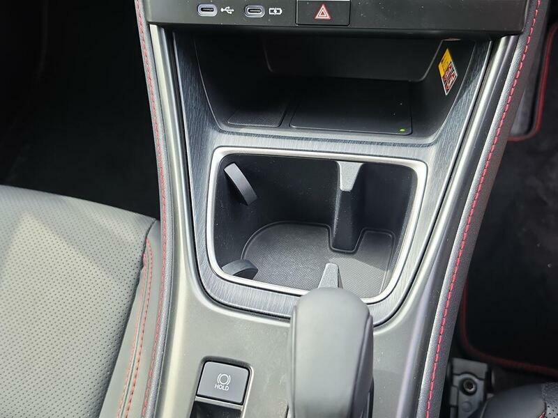 Lexus LBX 1.5 Takumi Design E-cvt Blue #26