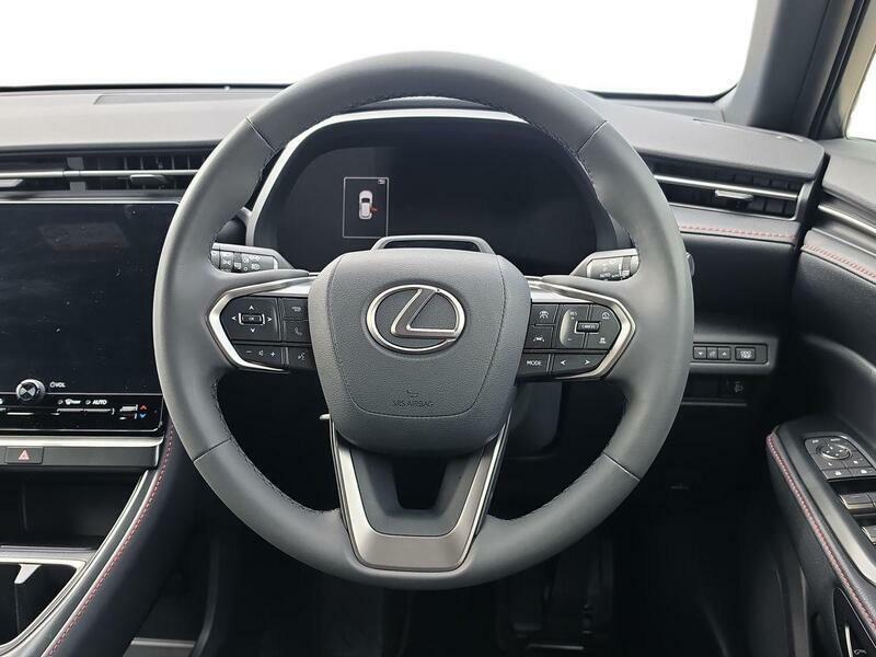 Lexus LBX 1.5 Takumi Design E-cvt Blue #13